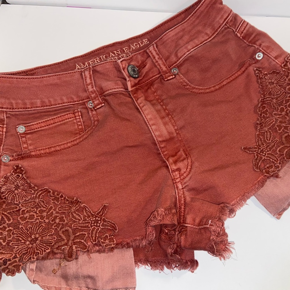 High-rise American Eagle shorts